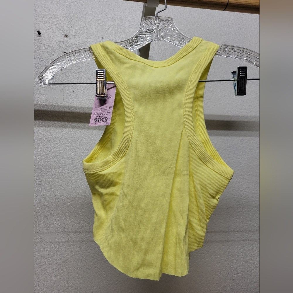 Wild Fabel Womens Crop Racer Back Tank Yellow Small Nwt Set Of 2 - Picture 3 of 4